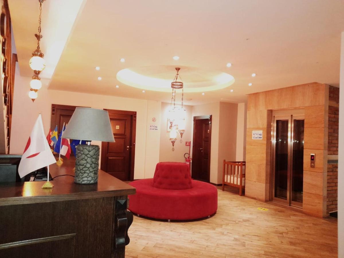 Gjakova Hotel Happy מראה חיצוני תמונה