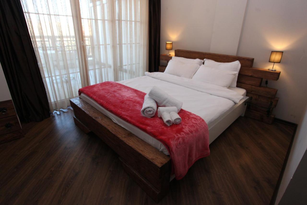 Gjakova Hotel Happy מראה חיצוני תמונה