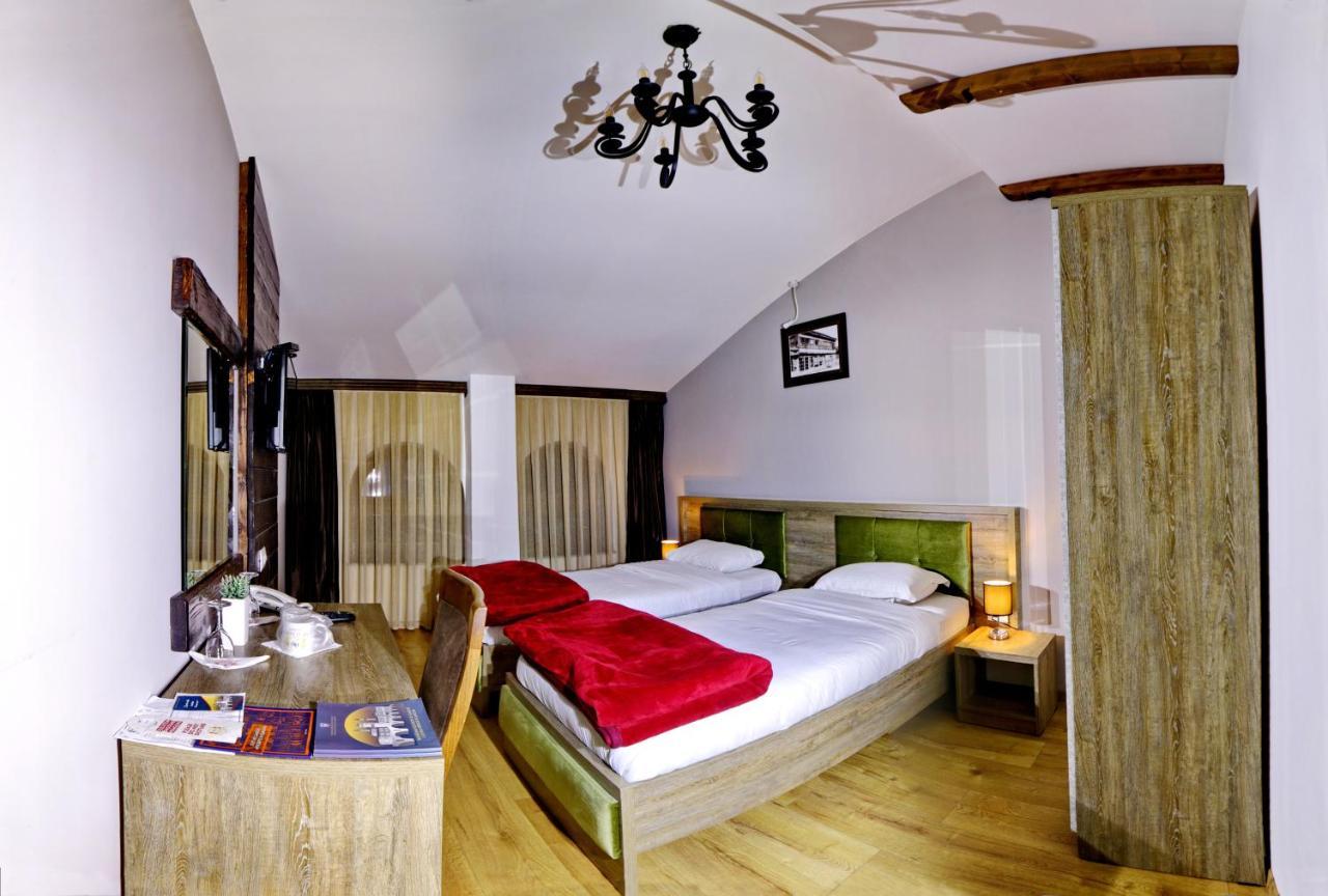 Gjakova Hotel Happy מראה חיצוני תמונה