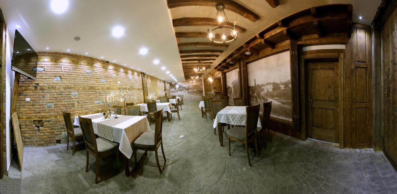 Gjakova Hotel Happy מראה חיצוני תמונה
